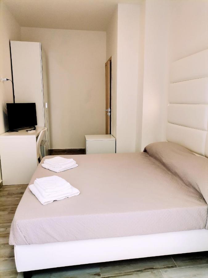 Hotel Calypso Remix Paestum Exterior foto